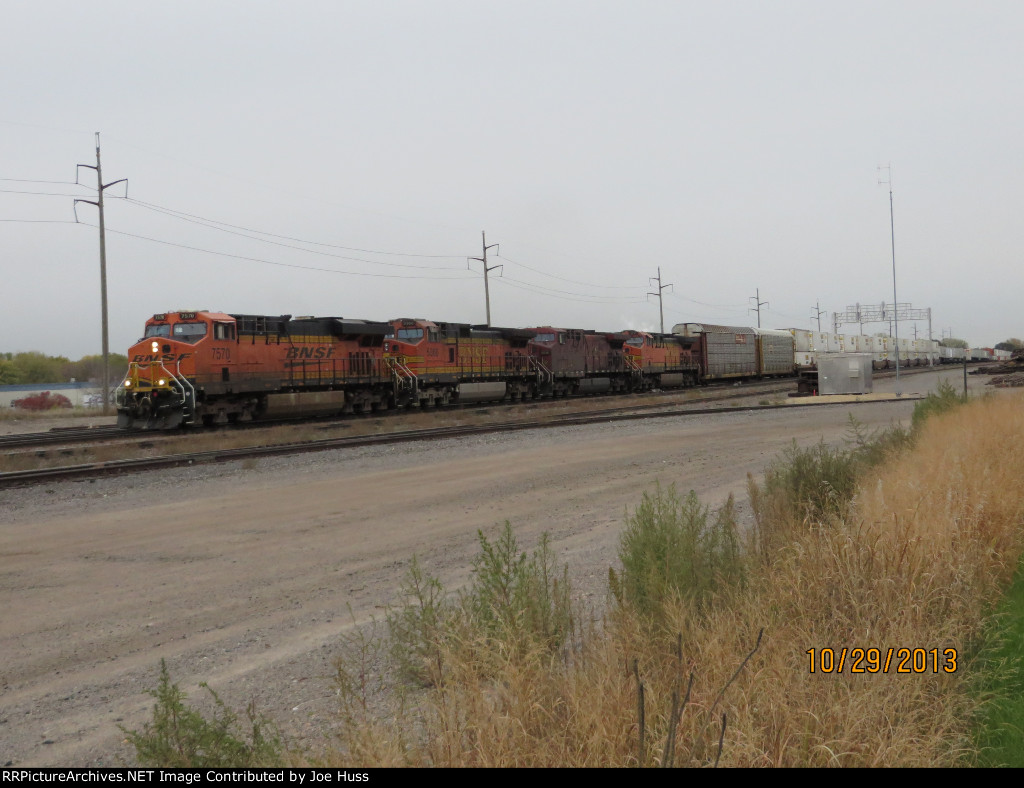 BNSF 7570 East